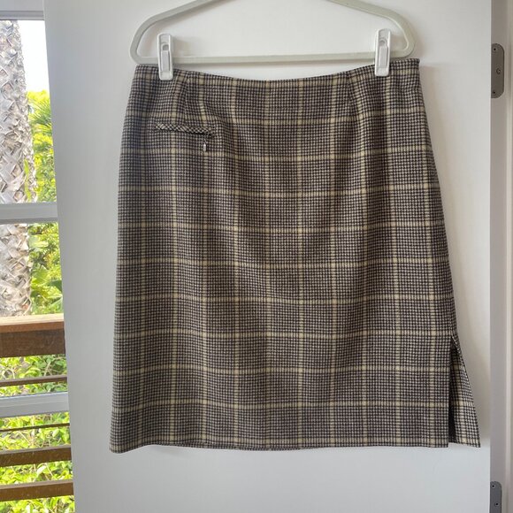 Pendleton Wool Mini Skirt in Brown Plaid, Size 16 - Picture 1 of 8